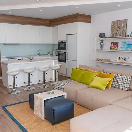 Limani Deluxe 3 *